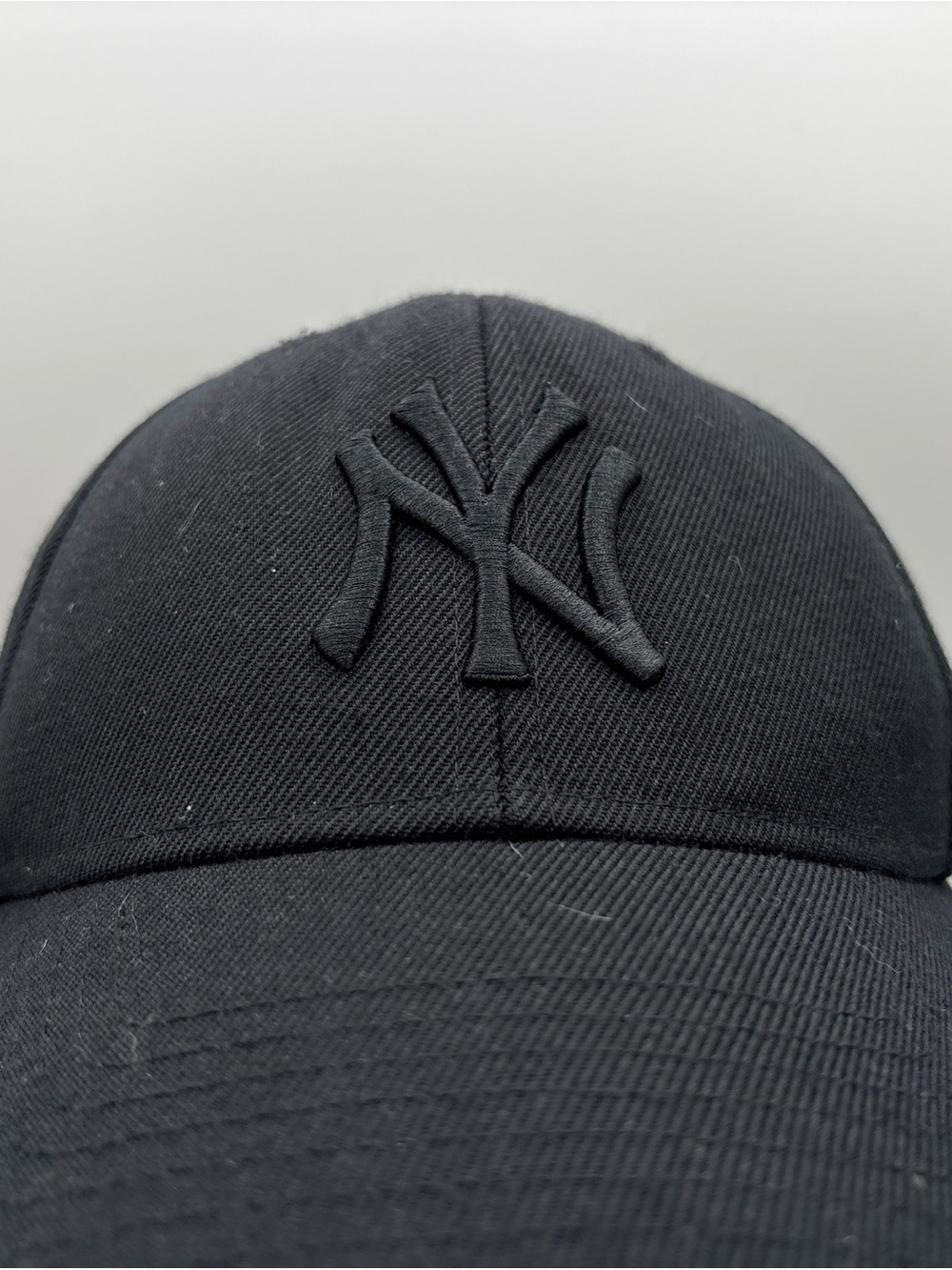 New York Yankees 47 Brand Blackout Tonal Logo Adjustable Baseball Hat Black OSFM - Picture 2 of 8